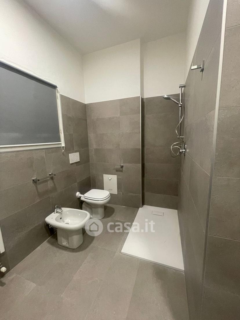 Stanza in Via Bartolomeo Spani 18 d — foto 29 di 35