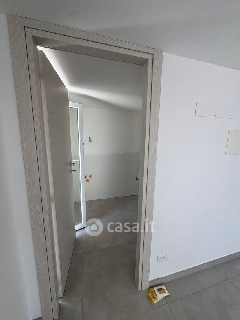 Villa in Via Terracina 58 — foto 9 di 61