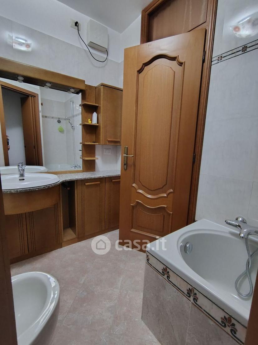 Stanza in Via Generale Fara 63 — foto 11 di 31