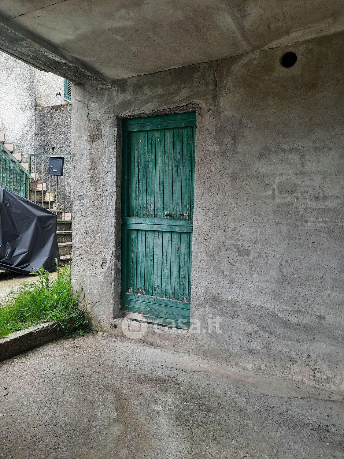 Trilocale in Via Paravagna 33