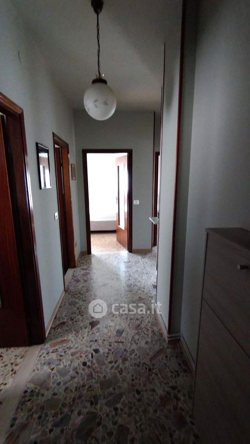 Stanza in Via Giovanni Pascoli — foto 8 di 15