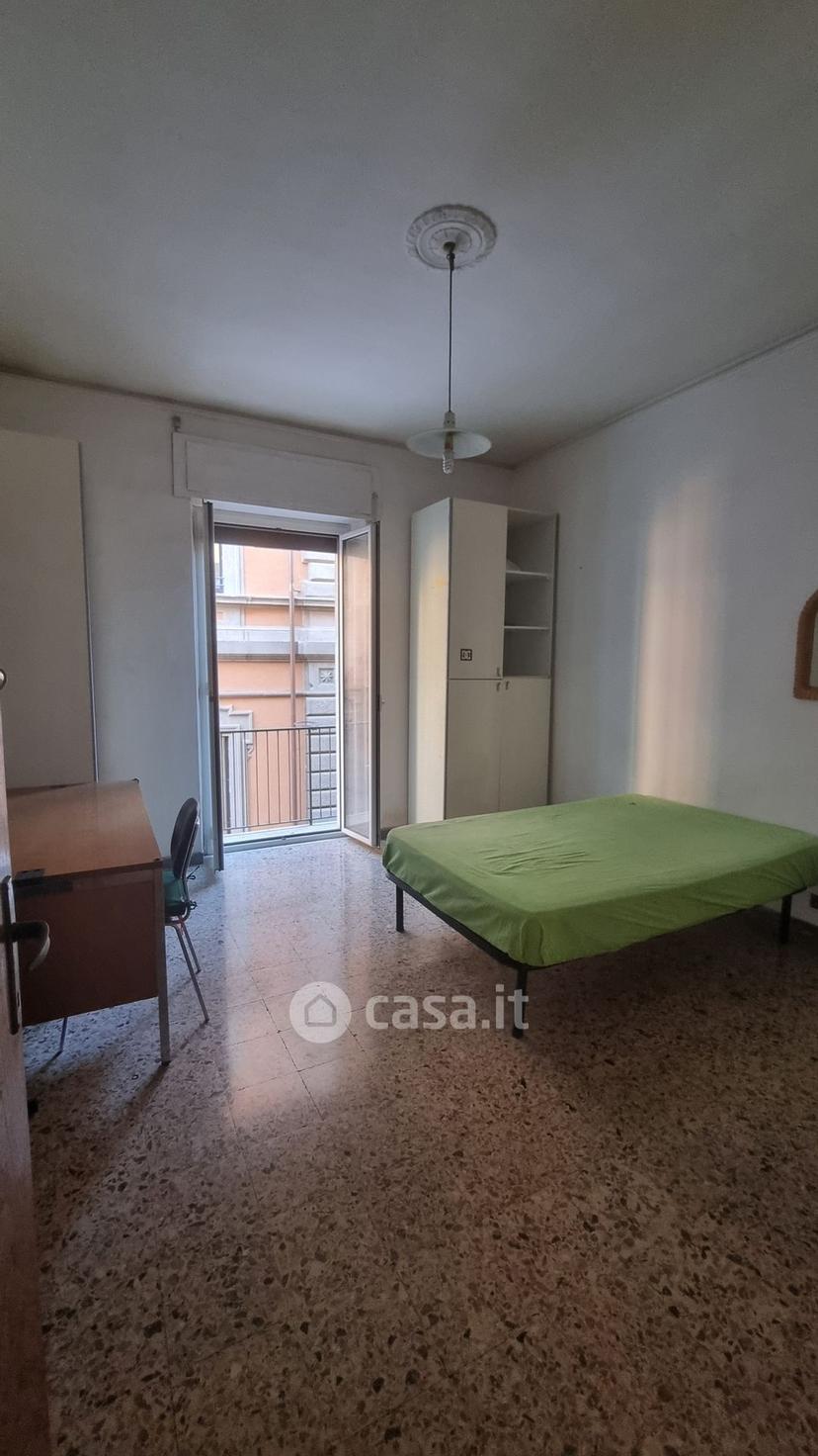 Stanza in Via dei Mille 18 — foto 2 di 11