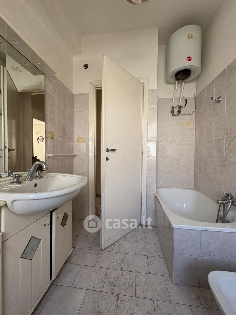Trilocale in Piazza Gregorio Antonelli 9 — foto 39 di 40