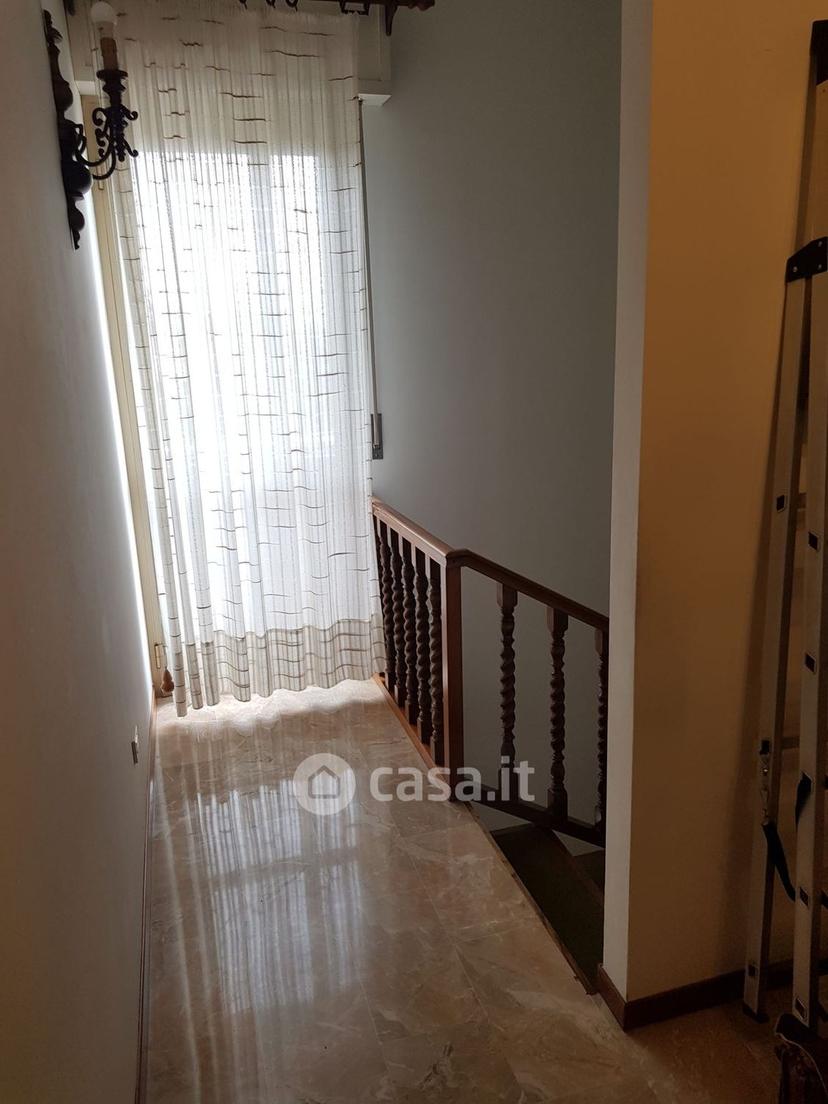 Villa in Via Alcide de Gasperi — foto 29 di 63