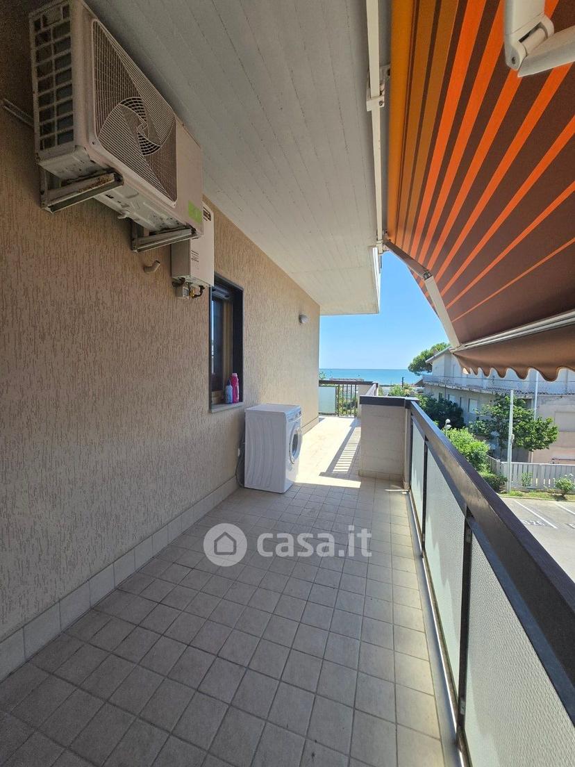 Trilocale in Via C. Colombo 98 — foto 3 di 29