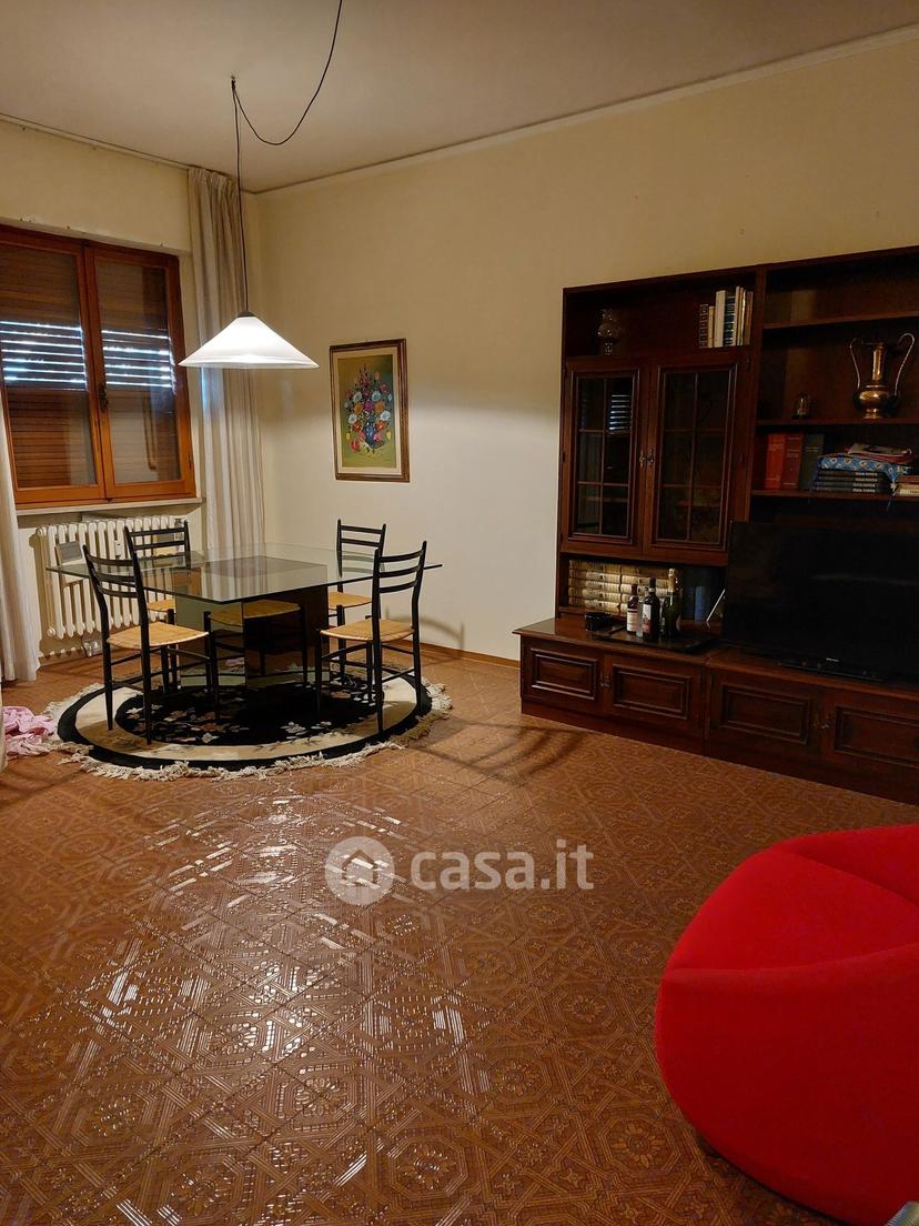Stanza in Via Cimabue — foto 5 di 8