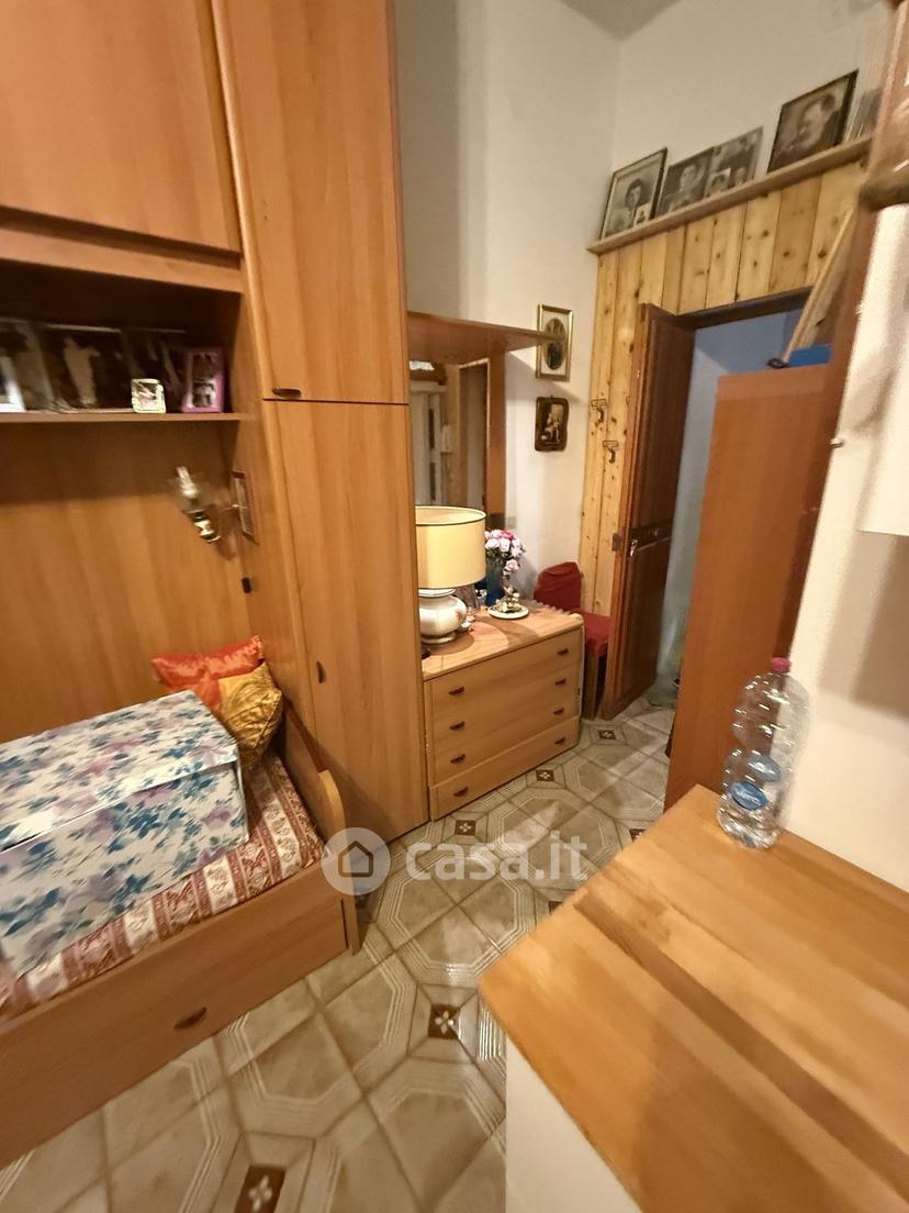 Stanza in Via E. di Noia 19 — foto 4 di 10