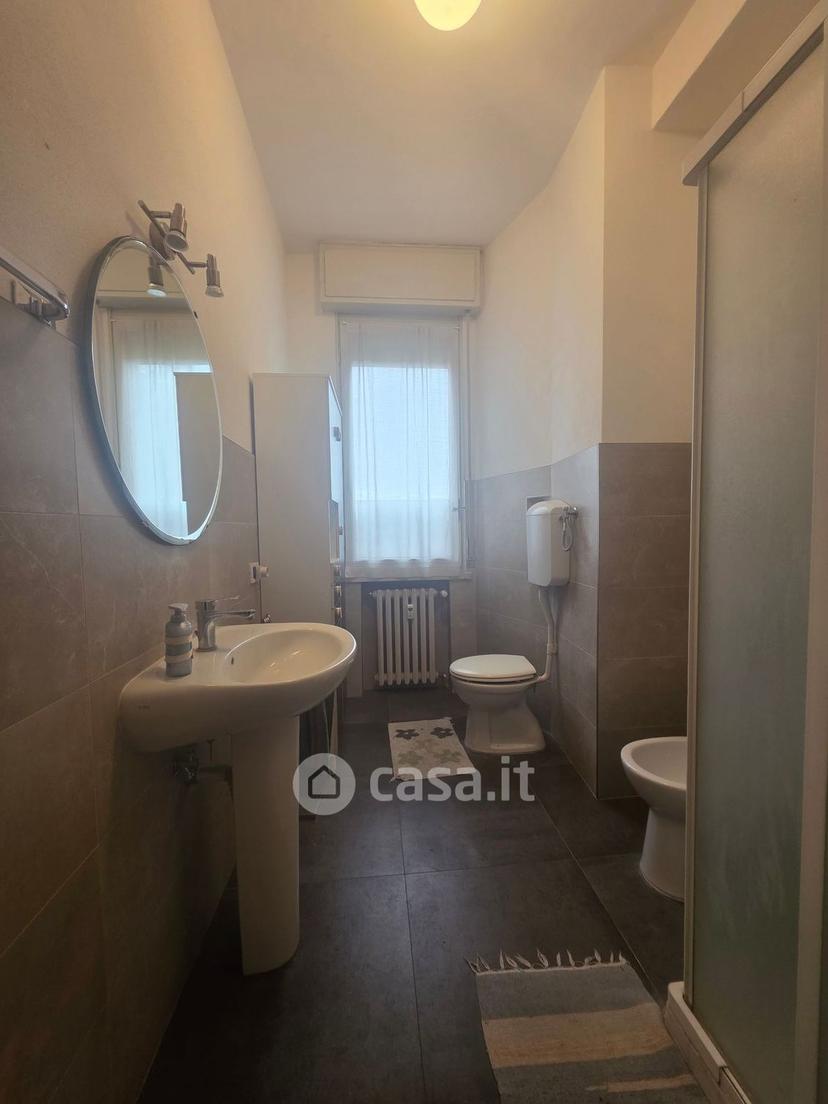 Stanza in Via Carlo Zatti — foto 4 di 7