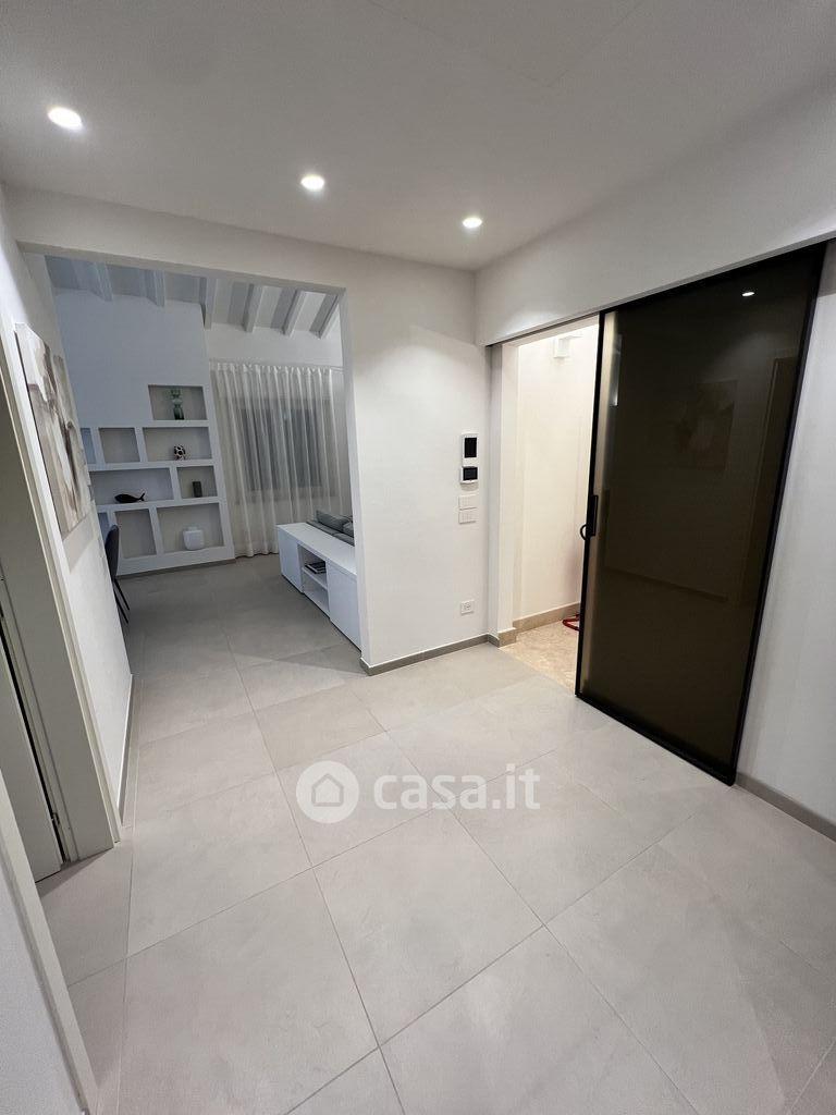 Trilocale in Via La Pace 19 — foto 9 di 21