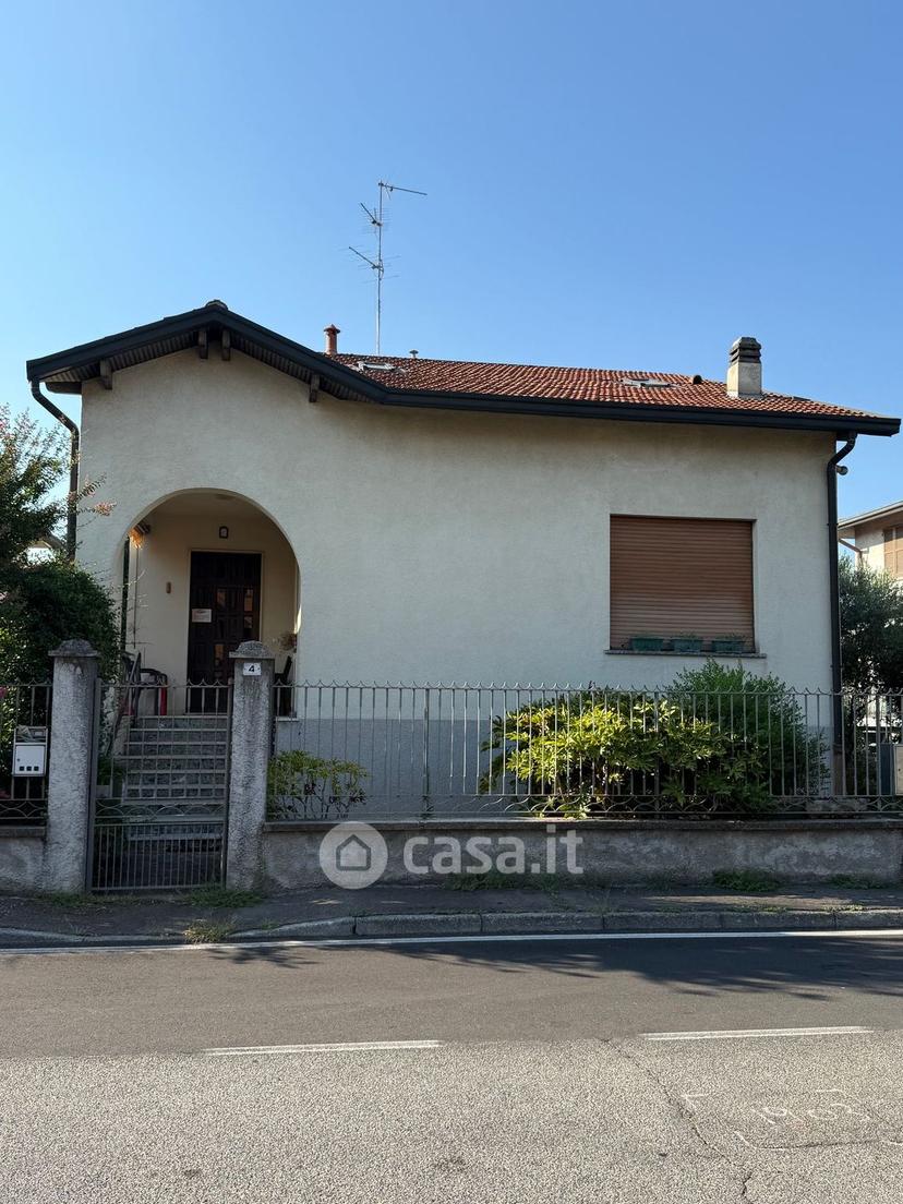 Villa in Via Ferdinando Magellano — foto 19 di 33