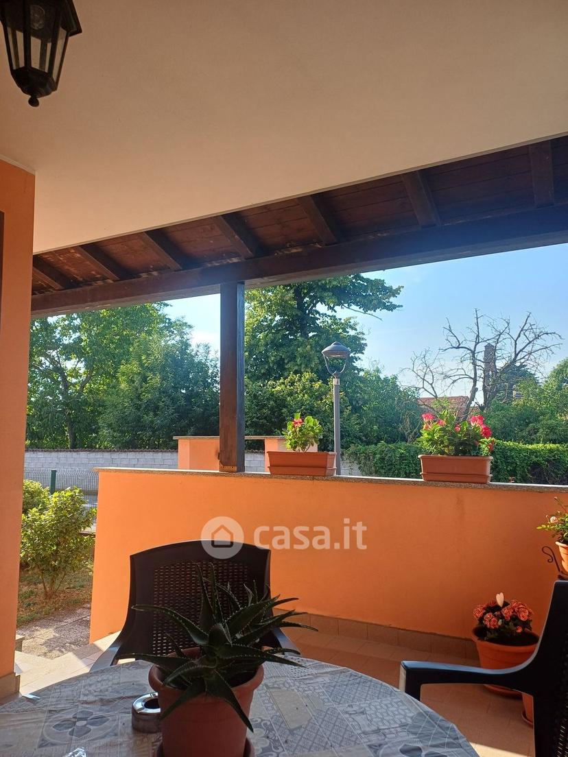 Villa in Via Dante Graziosi — foto 7 di 19