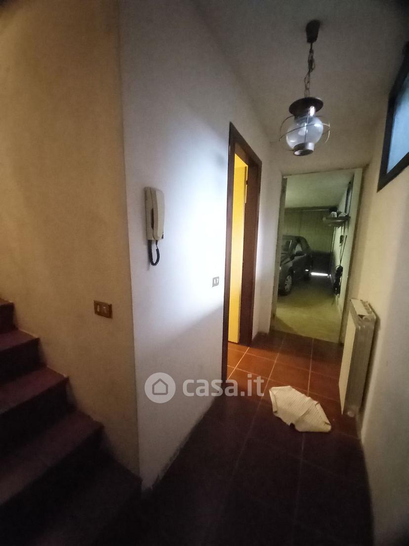 Villa in Via Gagnago — foto 12 di 32