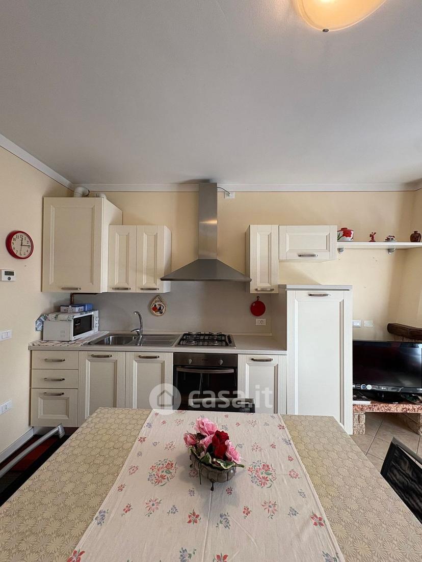 Trilocale in Via dei Carpini 60 — foto 23 di 49