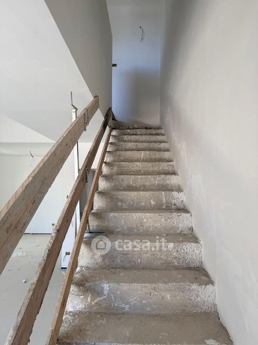 Trilocale in Via IV Novembre — foto 4 di 24
