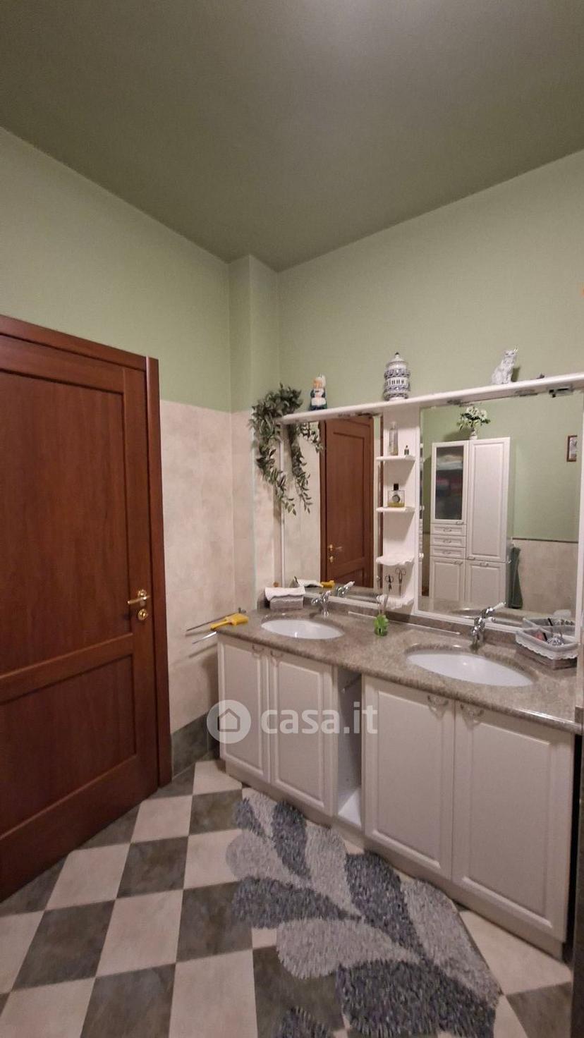 Villa in Via Ada Negri 3 — foto 20 di 53