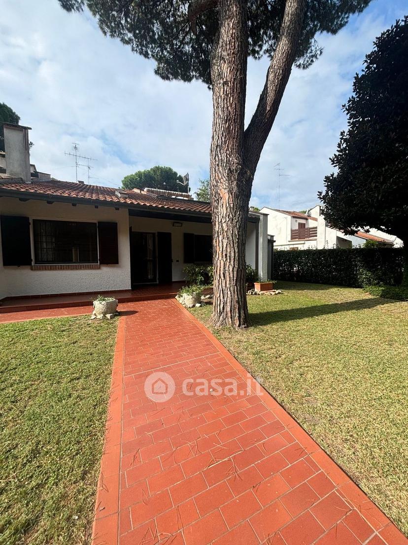 Villa in Viale Leoncavallo 123 — foto 16 di 53