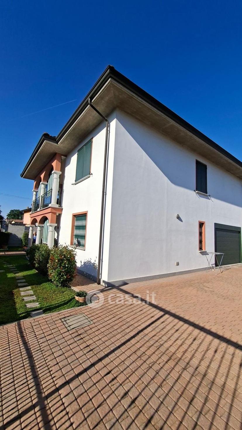 Villa in Via Ada Negri 3 — foto 46 di 53