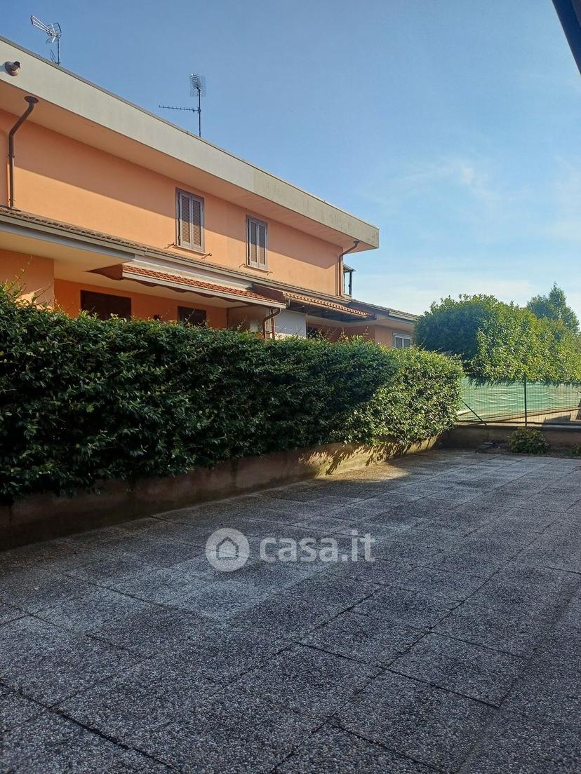 Villa in Via Dante Graziosi — foto 18 di 19