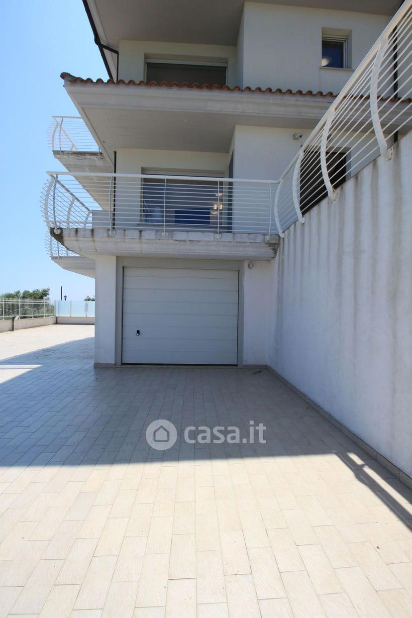Villa in Contrada San Silvestro — foto 14 di 45