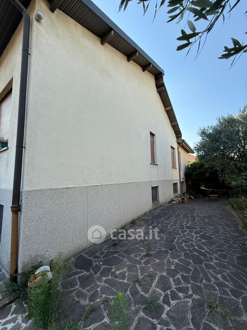 Villa in Via Ferdinando Magellano — foto 16 di 33