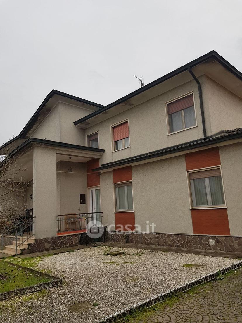 Villa in Via Alcide de Gasperi — foto 40 di 63