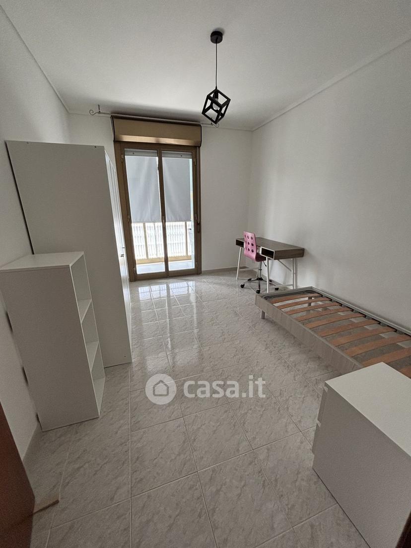 Stanza in Via Giulio Cesare 13 — foto 3 di 12