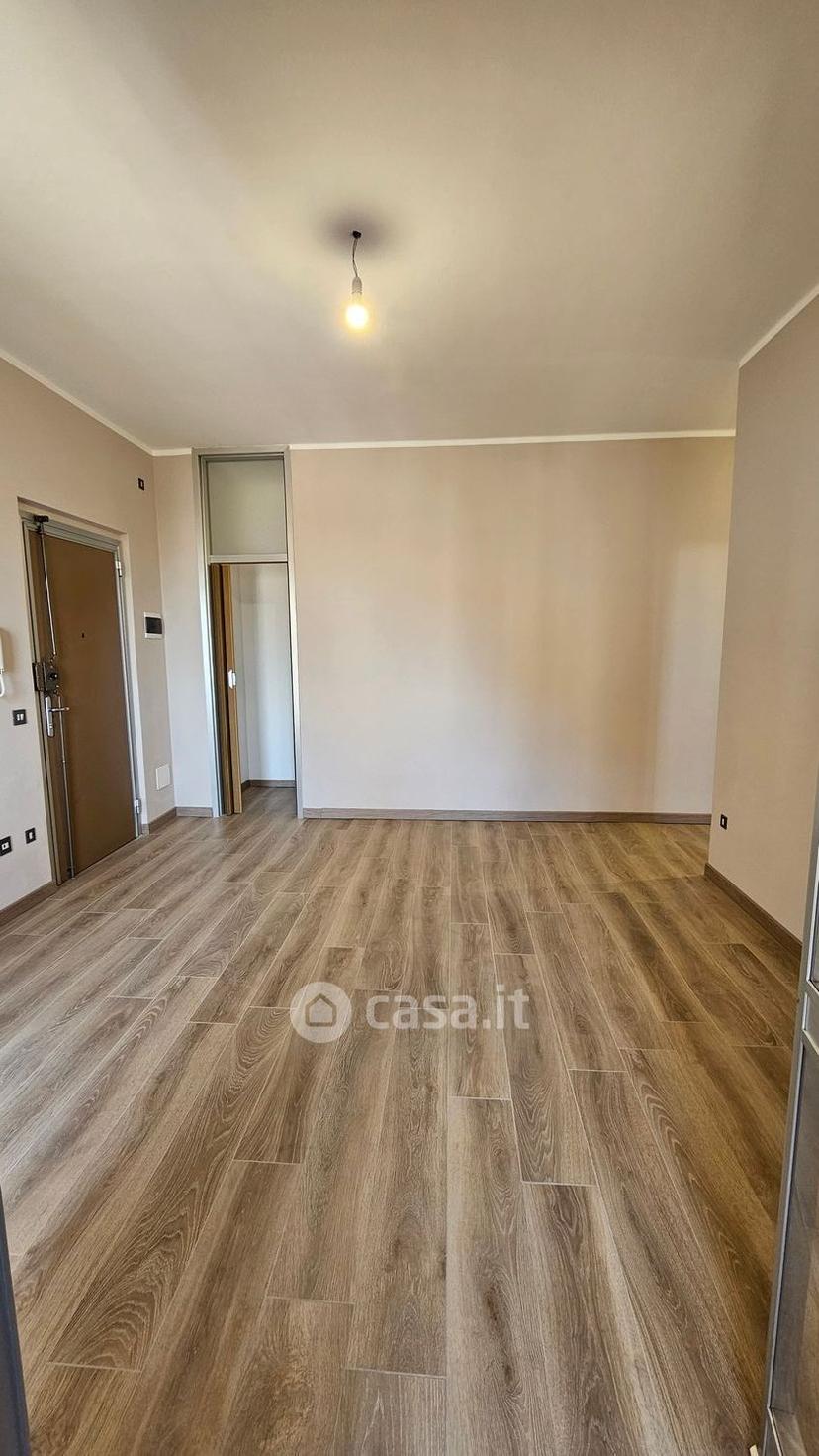 Trilocale in Viale O. Marchino 6 — foto 2 di 19