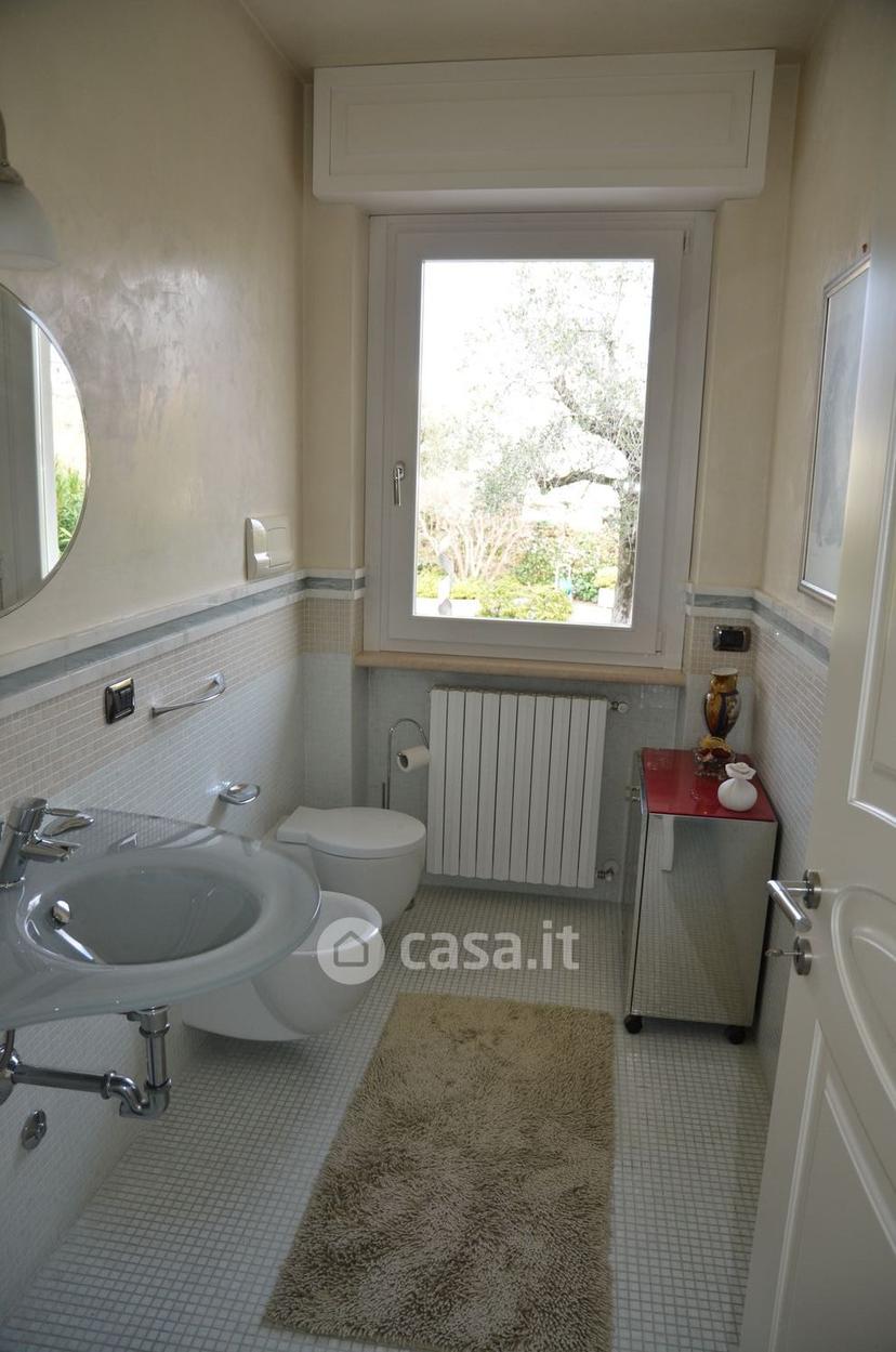 Villa in Via Federico Odorici 68 — foto 32 di 53