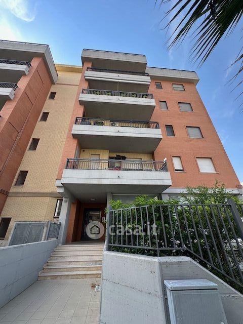Trilocale in Viale Kennedy John Fitzgerald 2 — foto 27 di 27