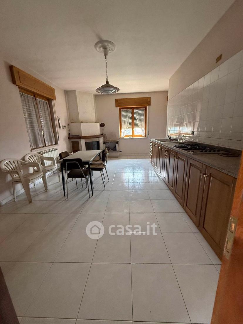 Villa in Via Canale — foto 25 di 57