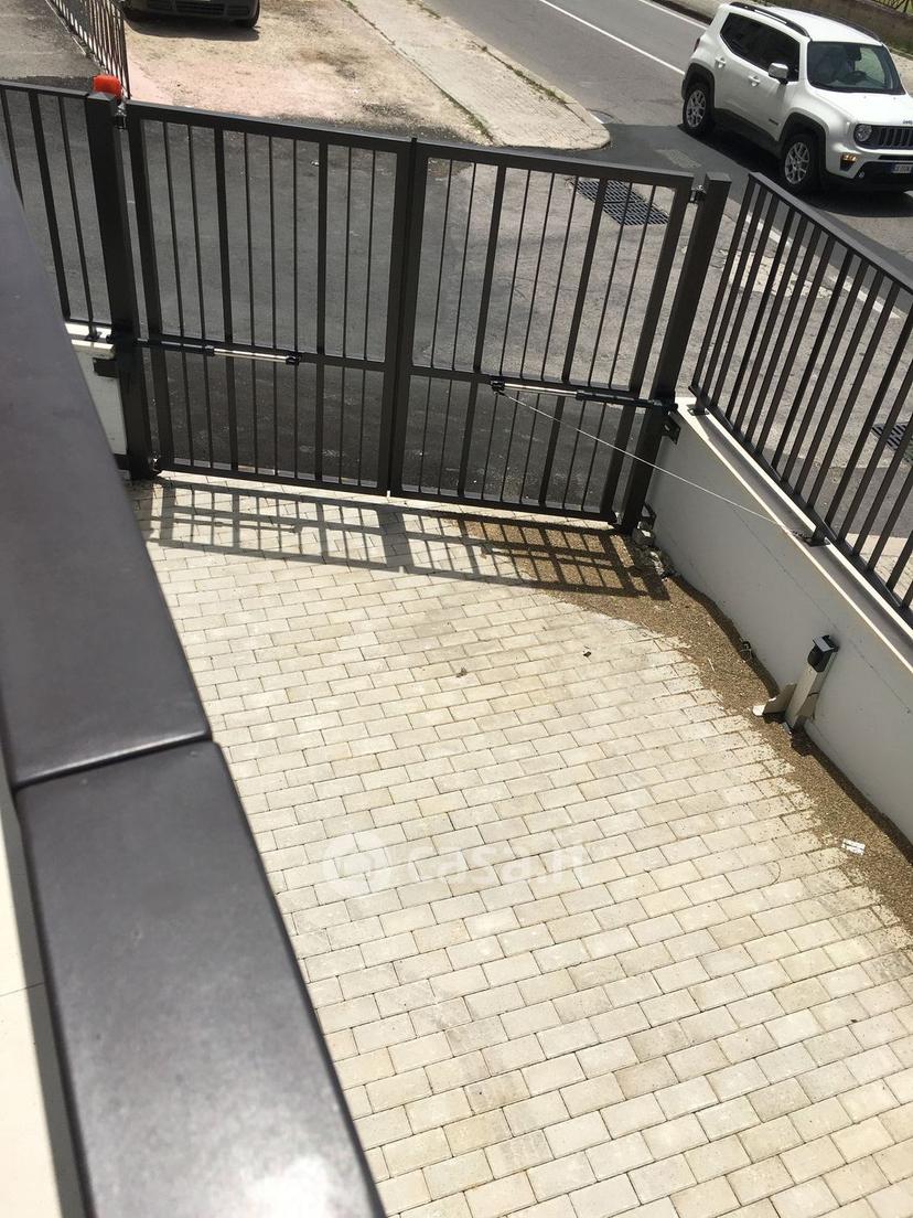 Bilocale in Via Montescaglioso 15 — foto 3 di 10
