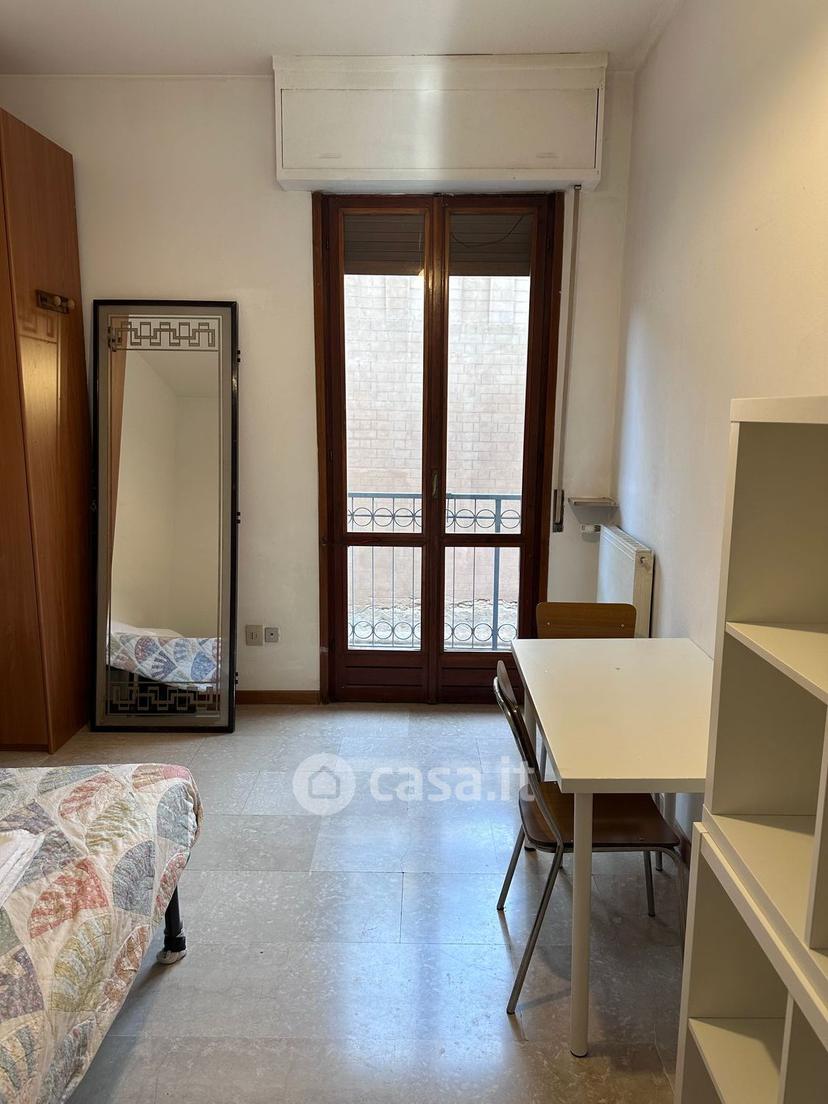Stanza in Via Villa Glori 12 — foto 15 di 23