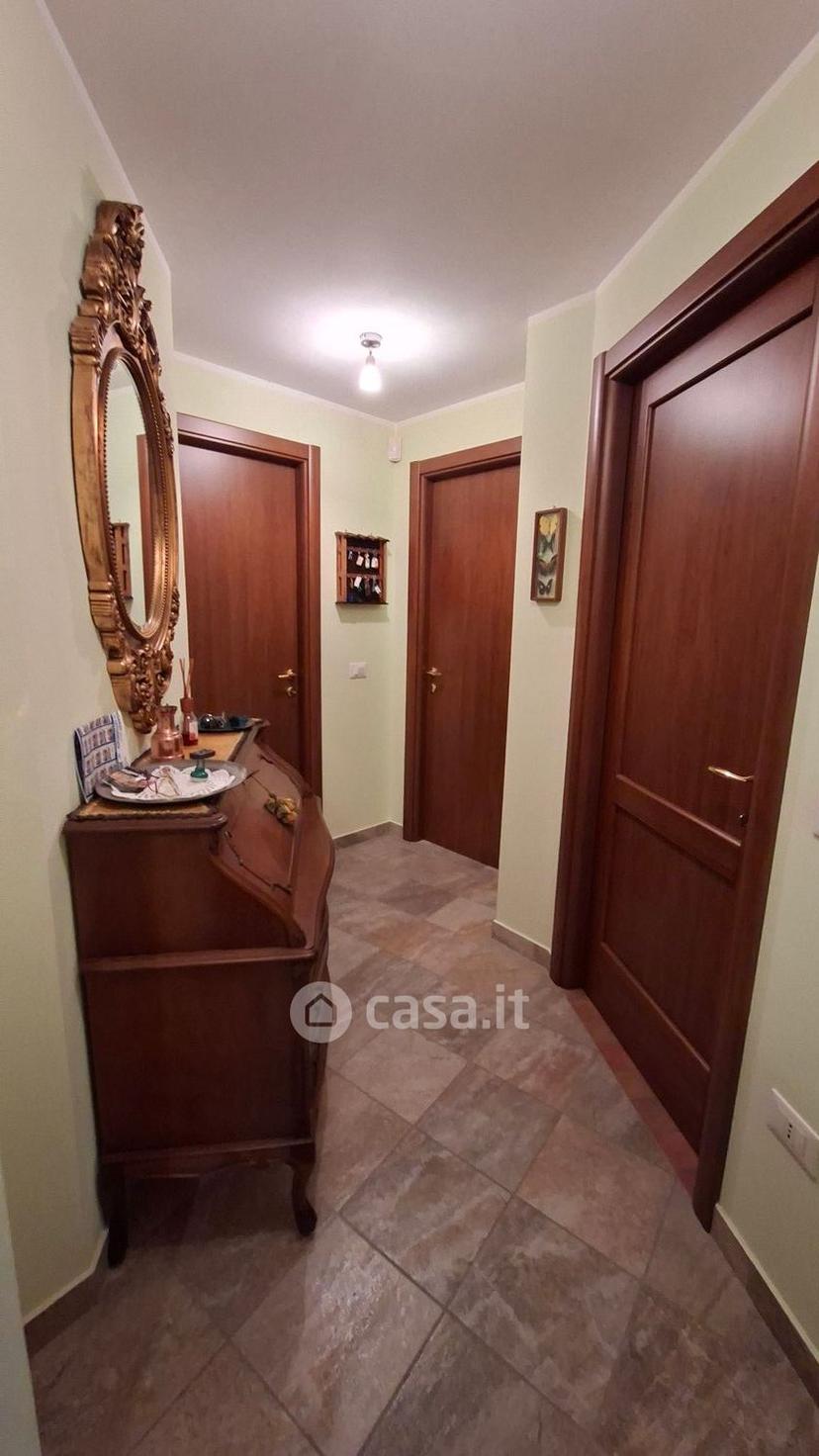 Villa in Via Ada Negri 3 — foto 25 di 53