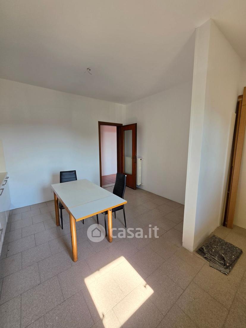 Trilocale in Via Pinetti — foto 13 di 37