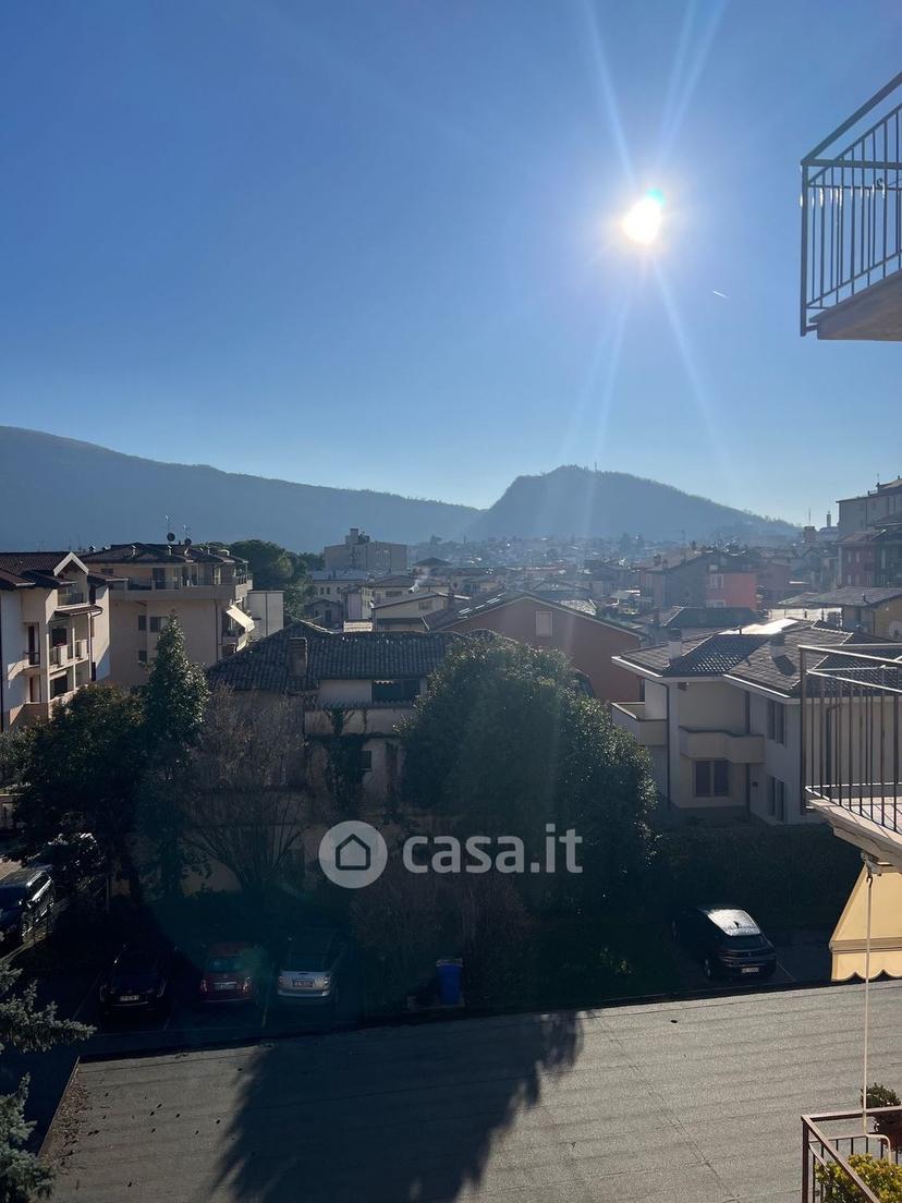 Trilocale in Via Giuseppe Verdi 6 — foto 11 di 33