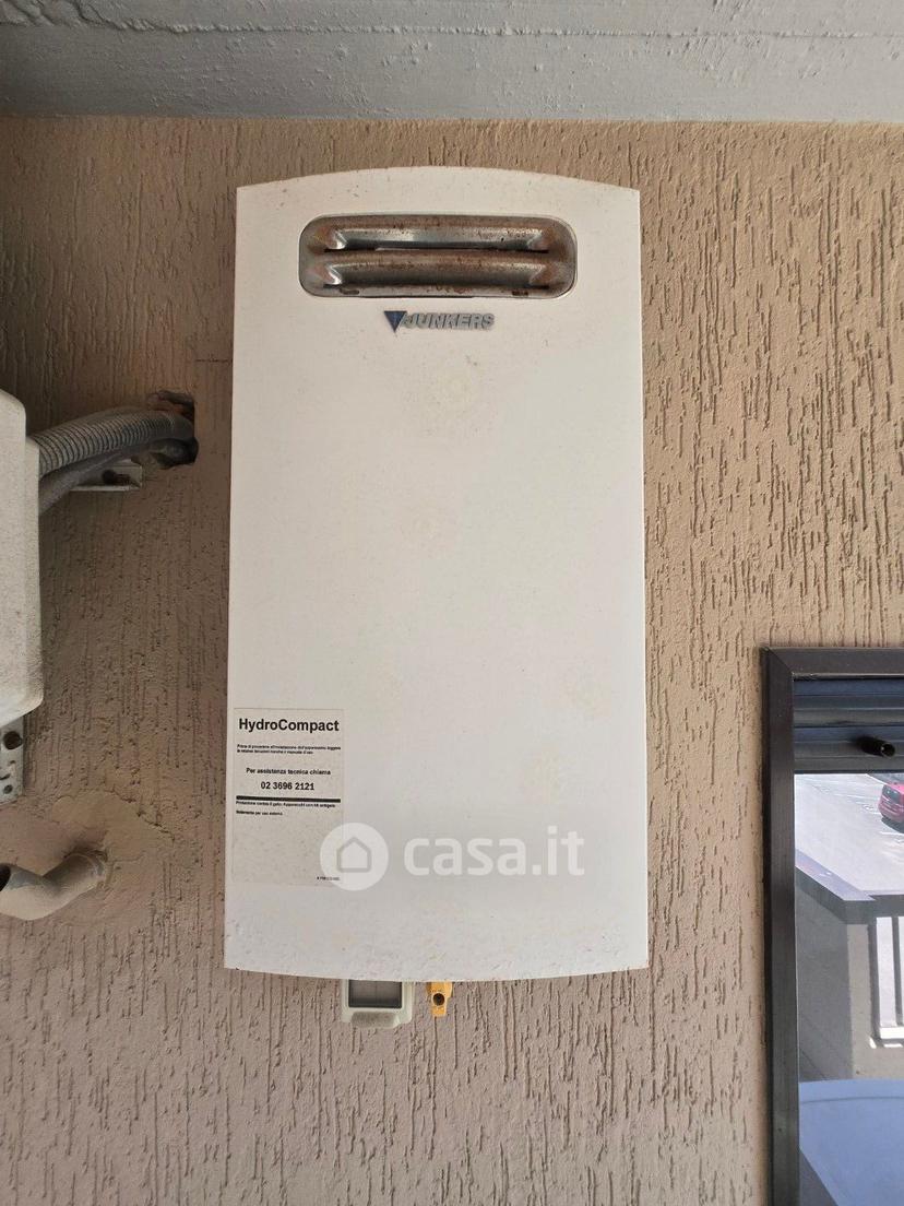 Trilocale in Via C. Colombo 98 — foto 16 di 29