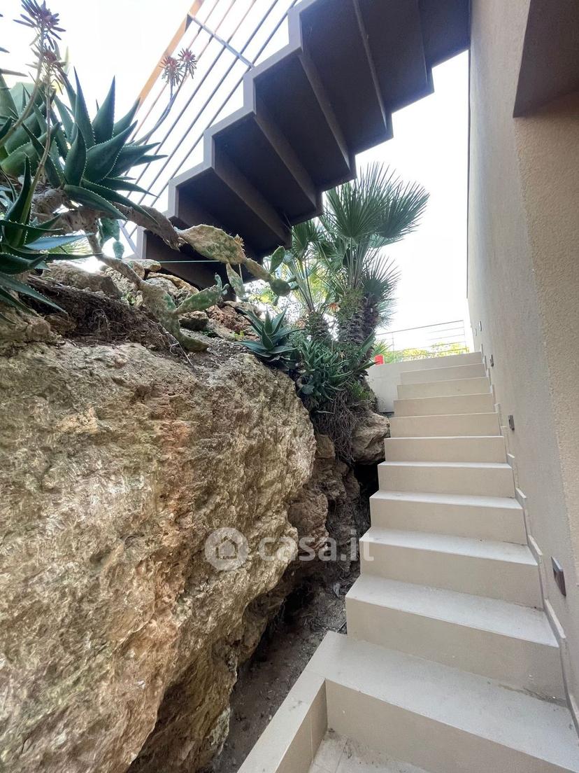 Villa in Via Caio Duilio — foto 16 di 45