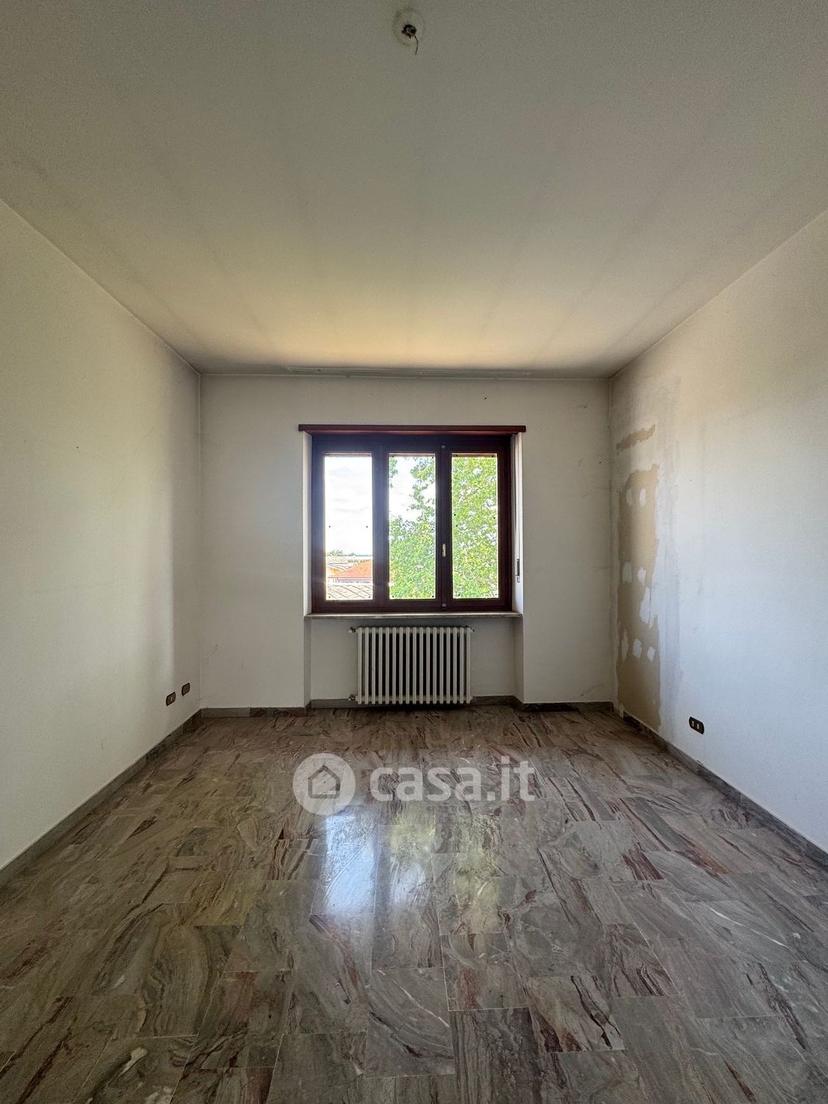 Quadrilocale in Via Cavour 8 — foto 4 di 35