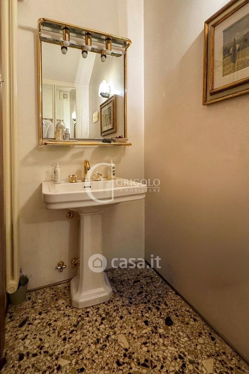 Villa in Via Carlo Alberto