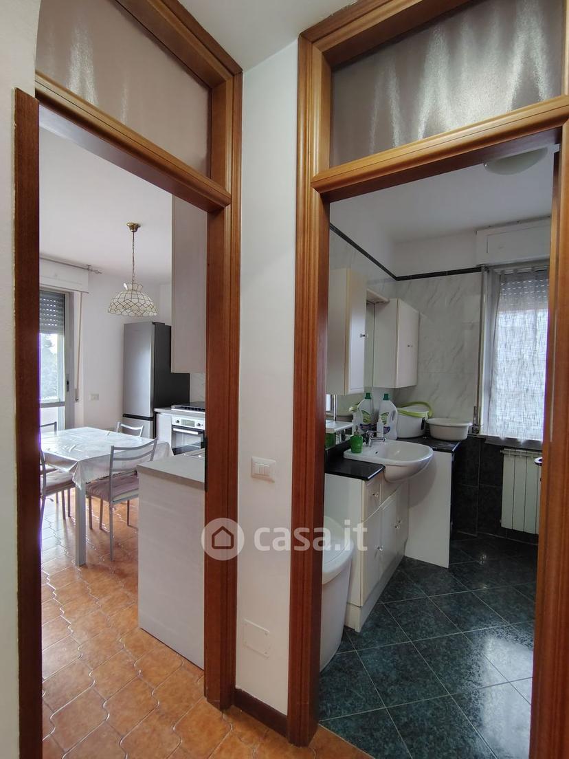 Stanza in Via Generale Fara 63 — foto 7 di 31