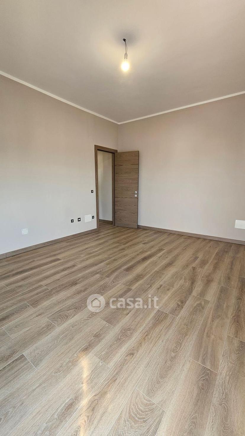 Trilocale in Viale O. Marchino 6 — foto 3 di 19