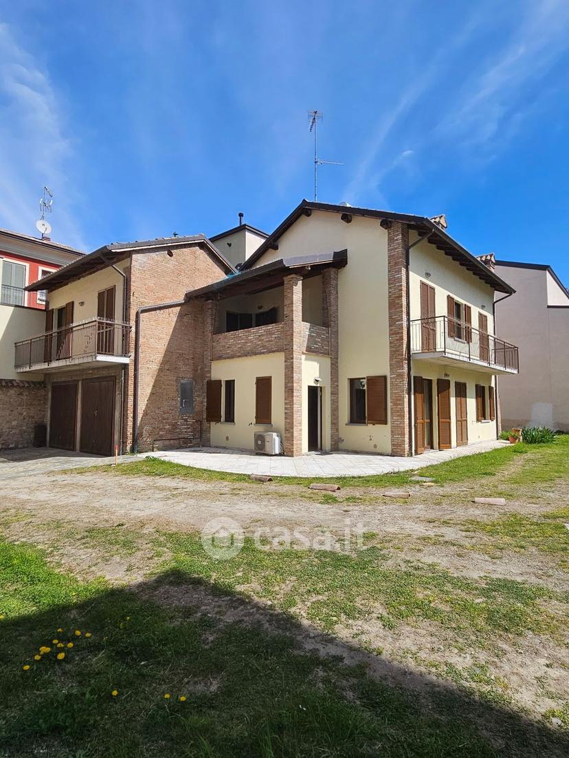 Villa in Piazza Cornaggia 49 — foto 5 di 46