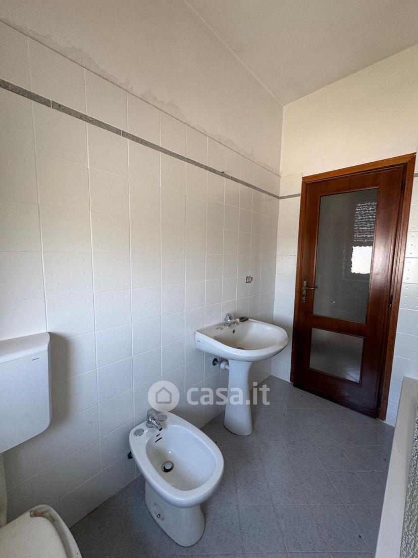 Quadrilocale in Via Cavour 8 — foto 30 di 35