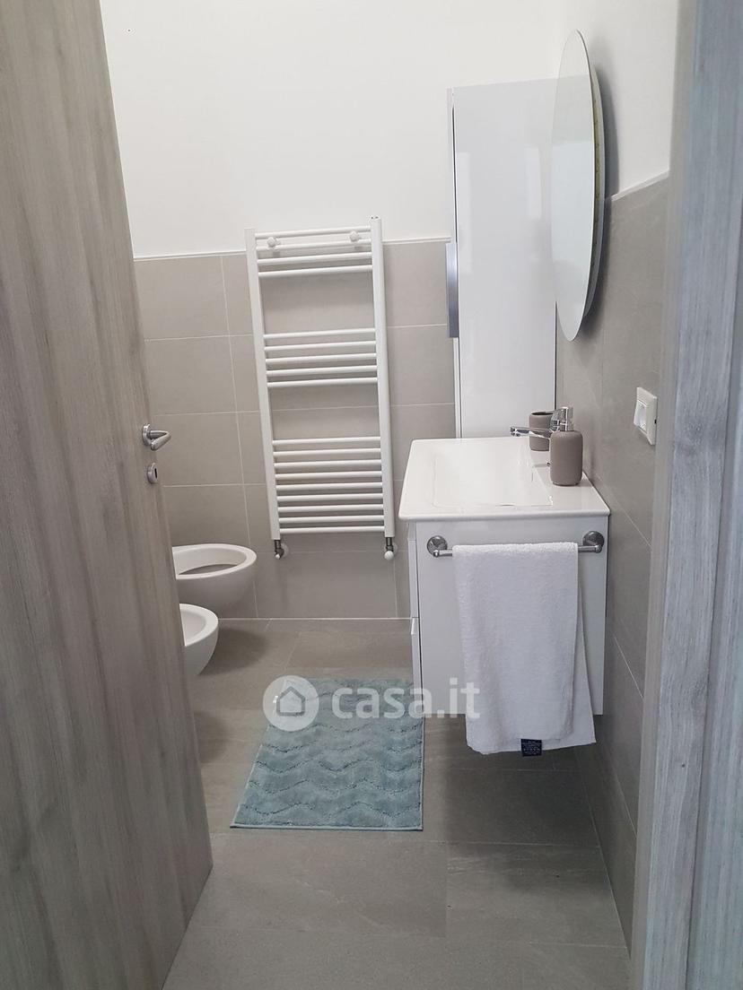 Bilocale in Via Taranto 8 — foto 2 di 10