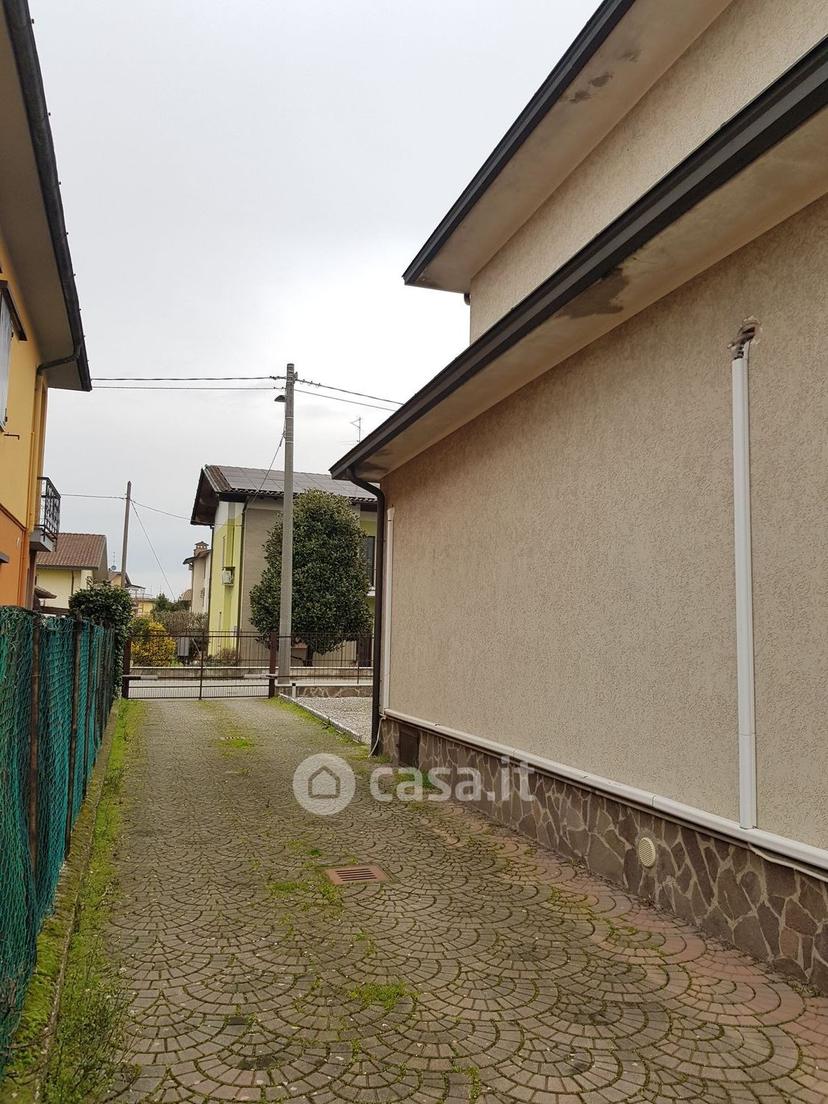 Villa in Via Alcide de Gasperi — foto 32 di 63