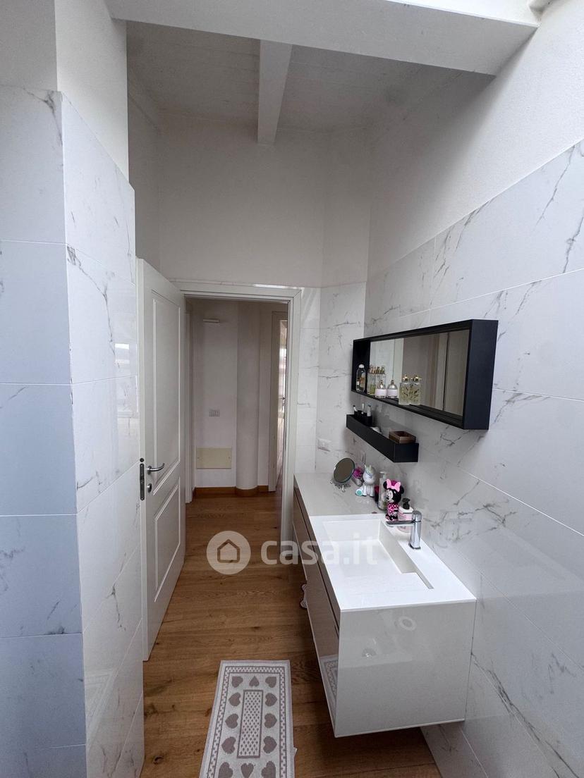 Appartamento in Via Camillo Benso Conte di Cavour — foto 18 di 38