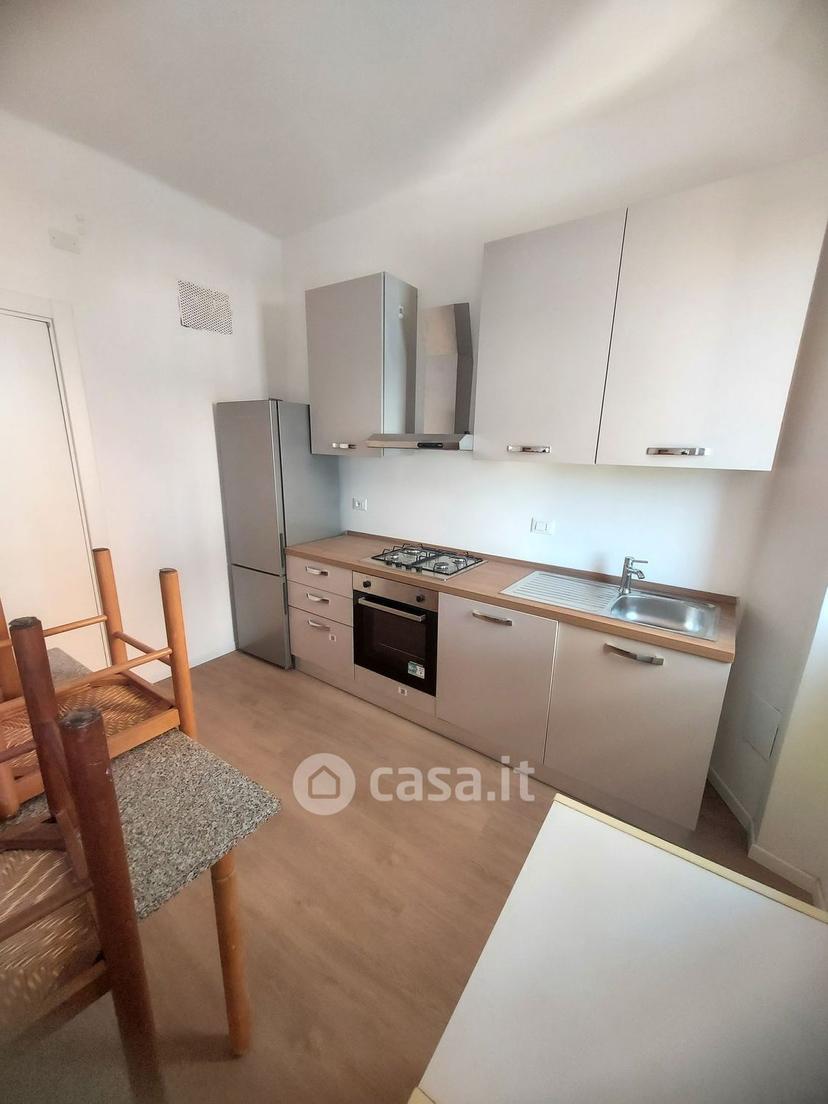 Quadrilocale in Via Antelmo Severini 42 — foto 3 di 20