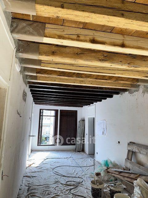 Trilocale in Piazza Petrarca — foto 2 di 24