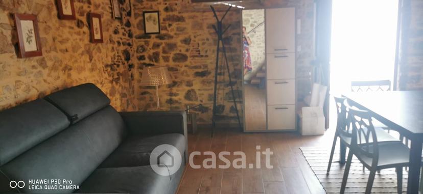 Trilocale in Via Cirillo — foto 2 di 16