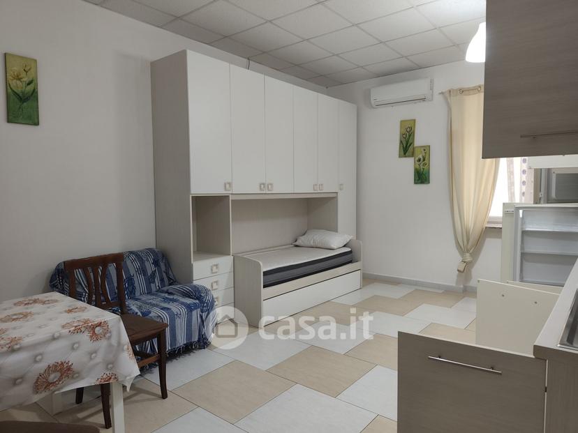 Stanza in Garigliano 15 — foto 3 di 4